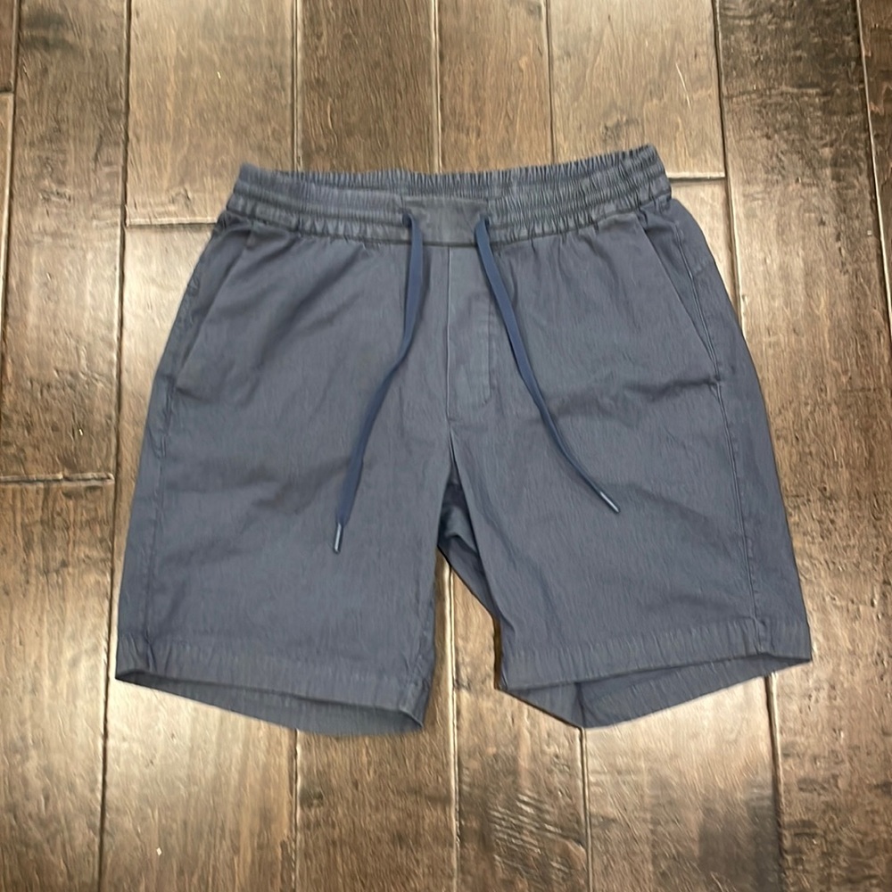 mens shorts in good condition